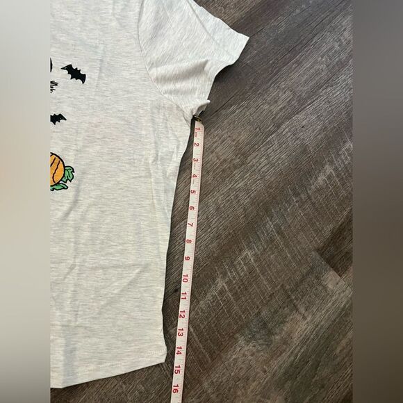 Peanuts Halloween Graphic Tee-Size XXL - Picture 9 of 9